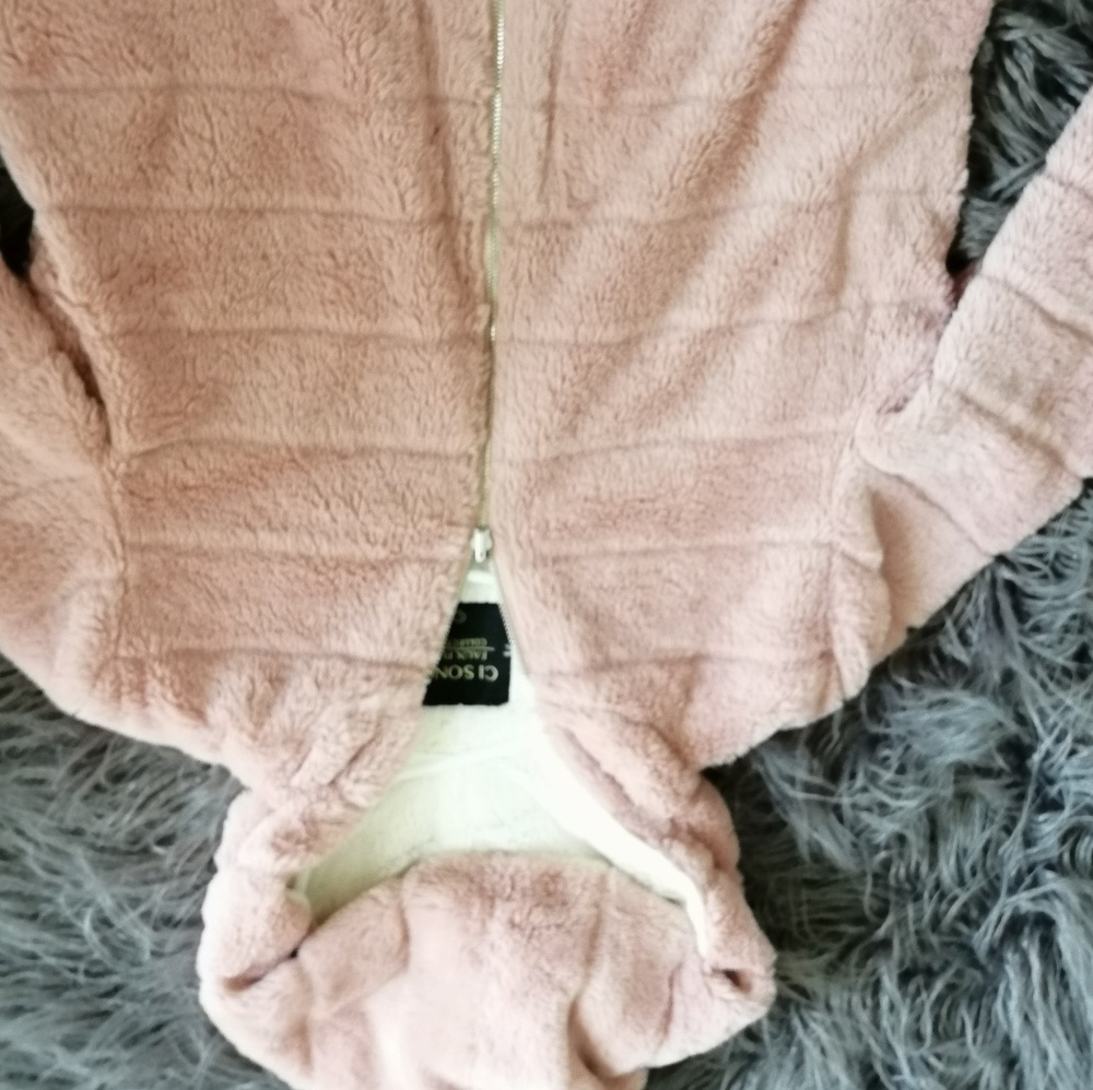Fluffy zip up hoodie baby pink